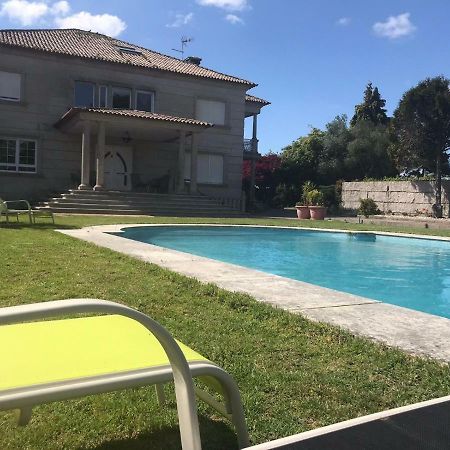 Villa Las Camelias Villanueva De Arosa Esterno foto