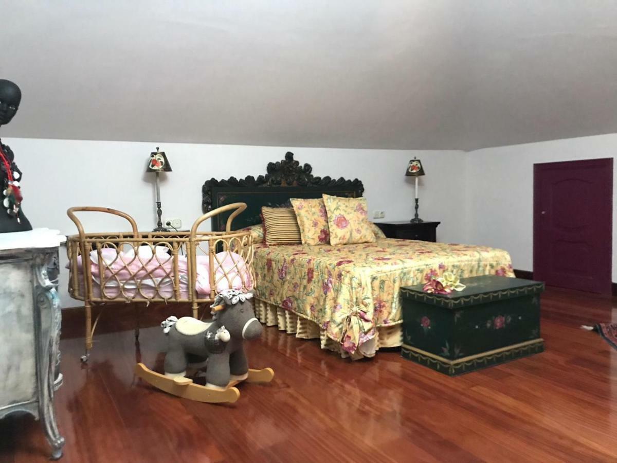 Villa Las Camelias Villanueva De Arosa Esterno foto