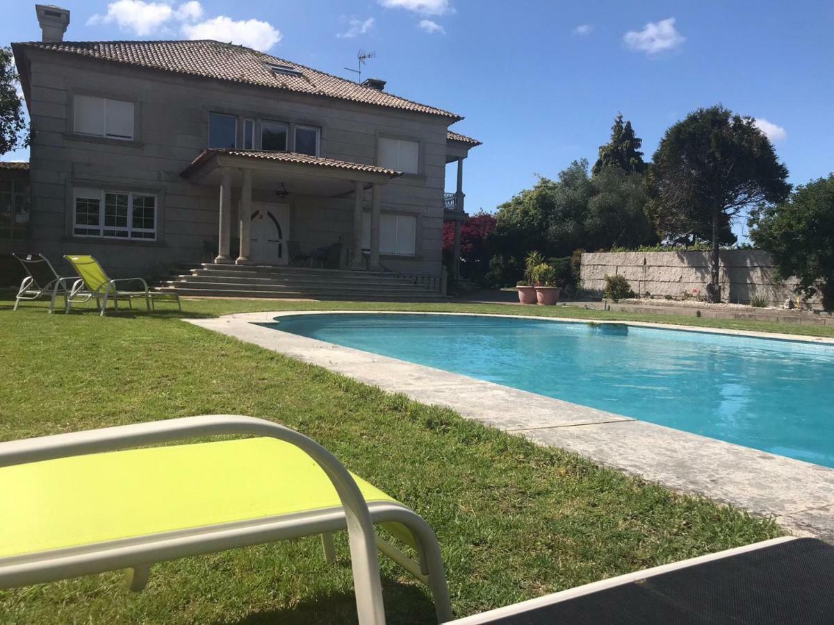 Villa Las Camelias Villanueva De Arosa Esterno foto